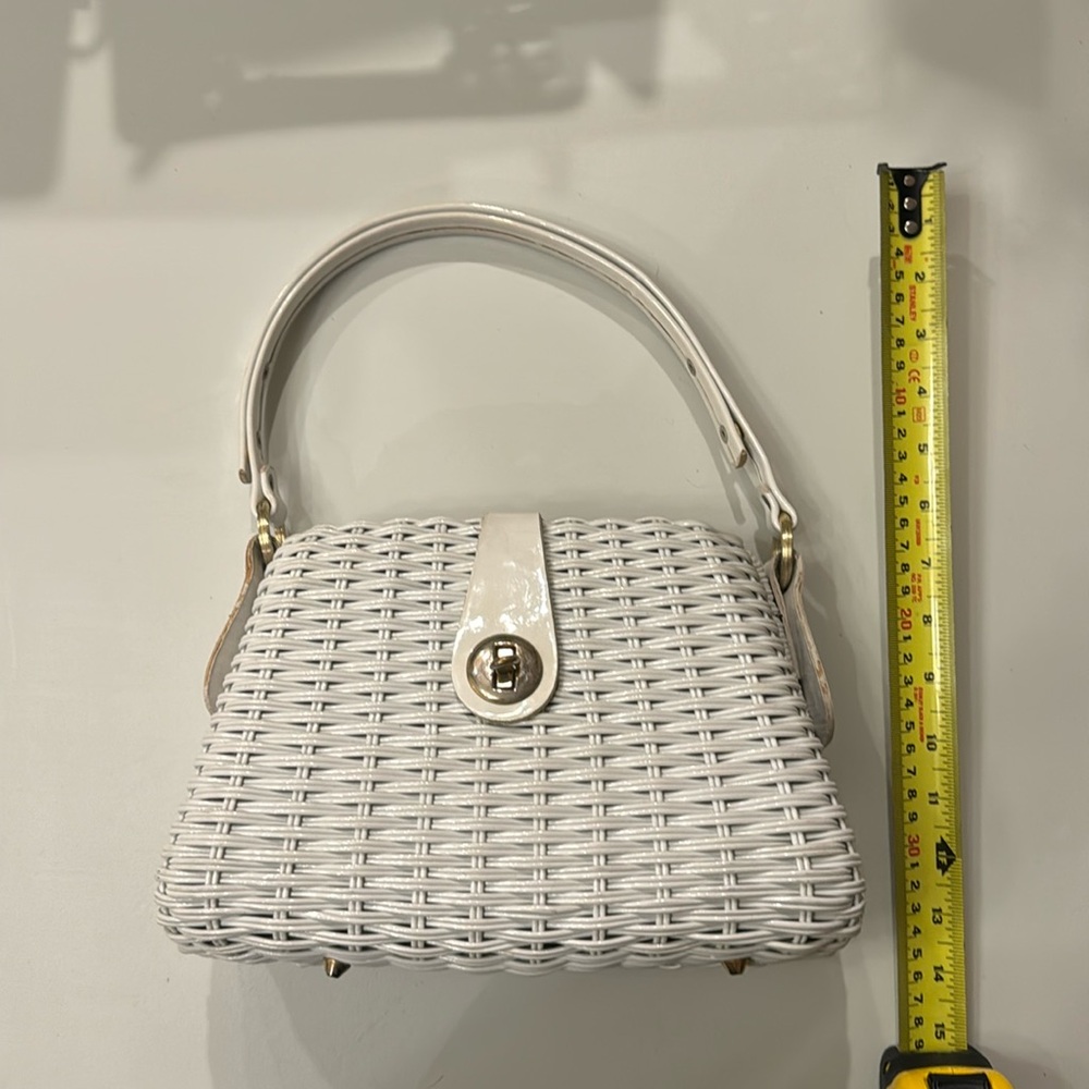 White Vintage Patent Wicker Handbag/Purse
